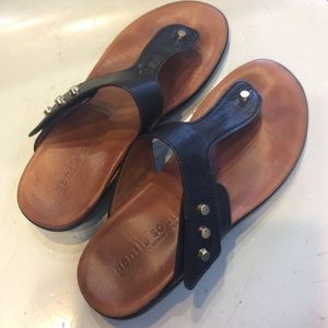 Gentle Souls Womens Galaxy LE Studded Thong Sandal